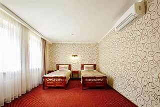Отель Usadba Lubuzhskoe Predmestie Могилев Улучшенный двухместный номер с 1 кроватью или 2 отдельными кроватями-2